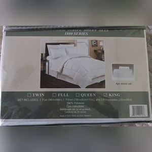 Plazatex Embossed Stripe sheet set 1800 series